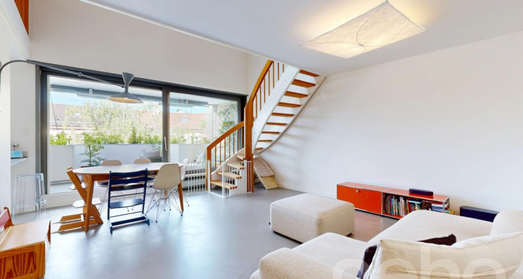 Stilvolle Maisonettewohnung mit Garage im Herzen von Kleinbasel image 1