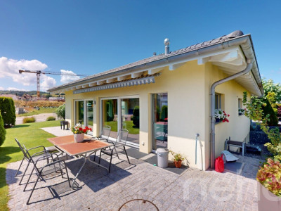 Elegantes Einfamilienhaus mit Garten und Carport für Wohnmobil image 4