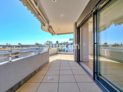 Exclusivité ! Appartement de standing avec vue sur le Lac ! image 2