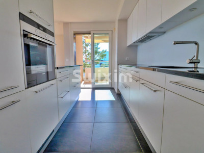 Exclusivité ! Appartement de standing avec vue sur le Lac ! image 4
