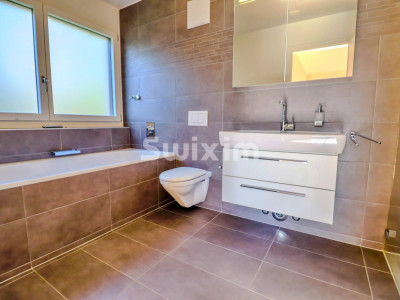 Exclusivité ! Appartement de standing avec vue sur le Lac ! image 8