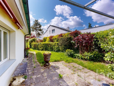 Grosszügiges 6.5-Zimmer-Einfamilienhaus mit grossem Garten image 11