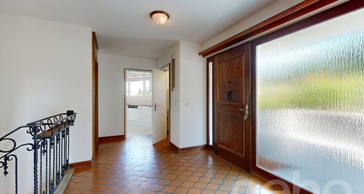 Grosszügiges 6.5-Zimmer-Einfamilienhaus mit grossem Garten image 4