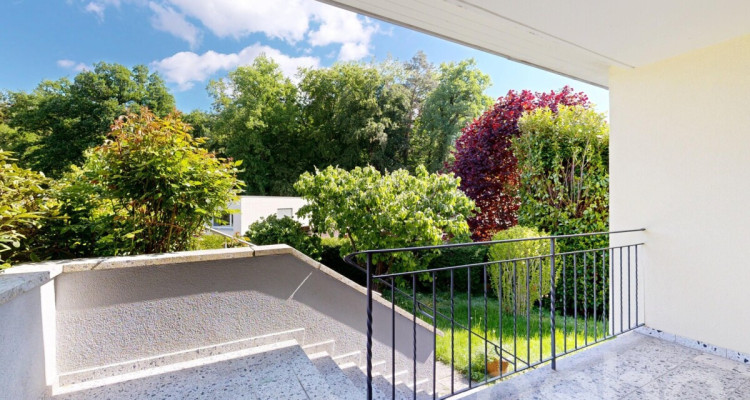 Grosszügiges 6.5-Zimmer-Einfamilienhaus mit grossem Garten image 12
