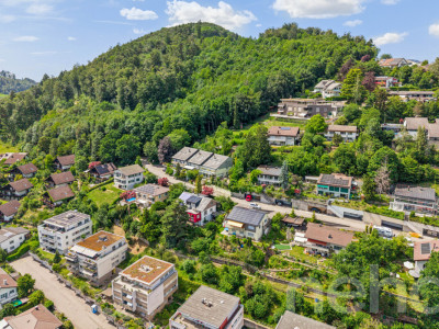 Exklusives Wohnen mit Garten, Wintergarten und Weitsicht image 2
