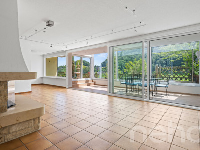 Exklusives Wohnen mit Garten, Wintergarten und Weitsicht image 3