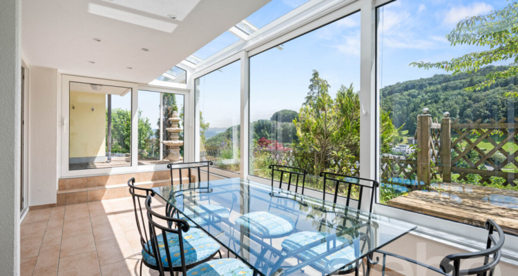 Exklusives Wohnen mit Garten, Wintergarten und Weitsicht image 5