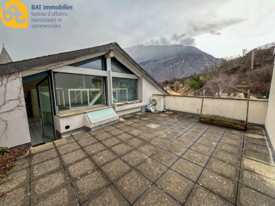 Sierre - bureau loft aux combles avec ample terrasse - Gobet image 1