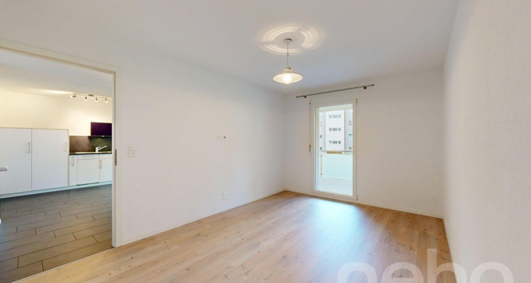 Exclusif: lumineux appartement avec grand balcon-terrasse image 3