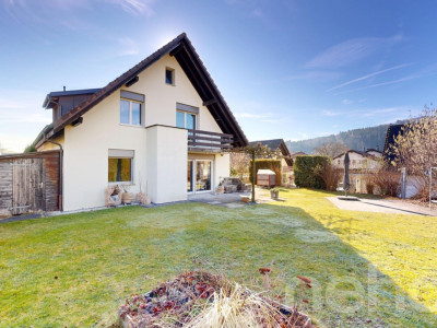 Familienhaus mit viel Platz, Wintergarten und sonniger Terrasse image 12