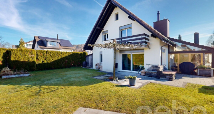 Familienhaus mit viel Platz, Wintergarten und sonniger Terrasse image 1