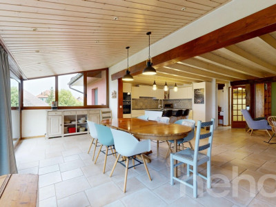 Maison jumelle rénovée à Penthéréaz ! image 2