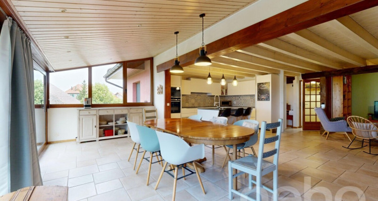 Maison jumelle rénovée à Penthéréaz ! image 2