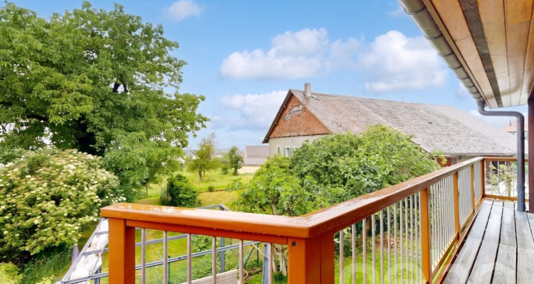 Maison jumelle rénovée à Penthéréaz ! image 3