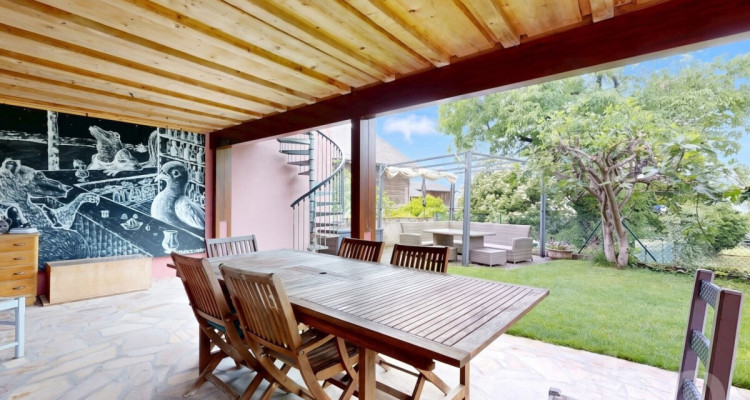 Maison jumelle rénovée à Penthéréaz ! image 11