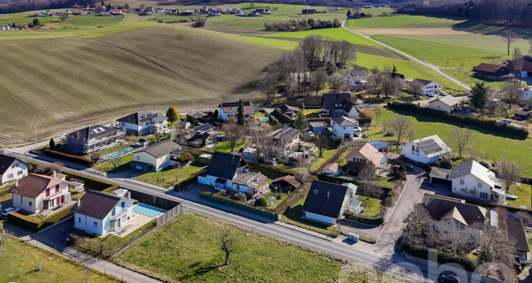 Villa individuelle rénovée avec rooftop et vue dégagée image 2