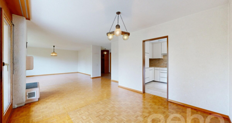 Einfamilienhaus mit viel Potenzial in ruhigem Wohnquartier image 3