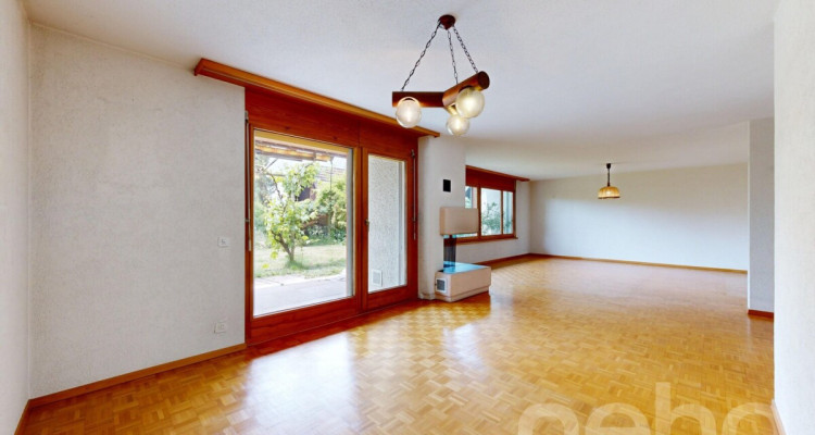 Einfamilienhaus mit viel Potenzial in ruhigem Wohnquartier image 12