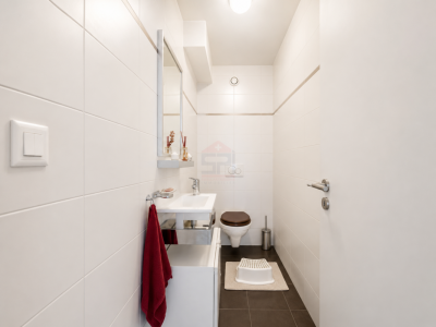 Superbe appartement rénové de 4,5 pièces Lumineux et idéalement situé image 8