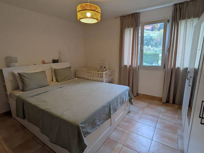 Appartement lumineux de 4.5 pièces à louer à St-Cergue 2200 fr image 3
