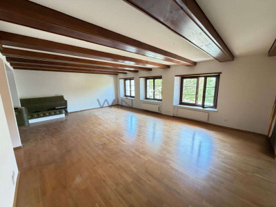 Traumhaft Wohnen im grünen Paradies image 1