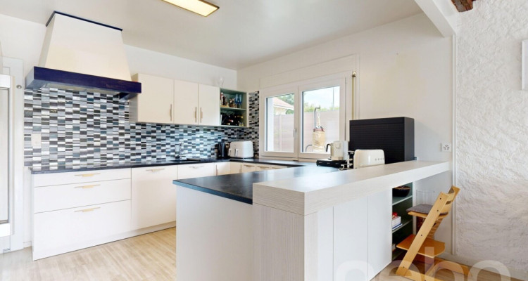 Spacieuse maison jumelle de 7,5 pièces idéalement à Epalinges image 8