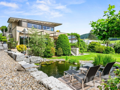 Exklusive Villa mit Wellnessbereich und Panorama-Aussicht image 2