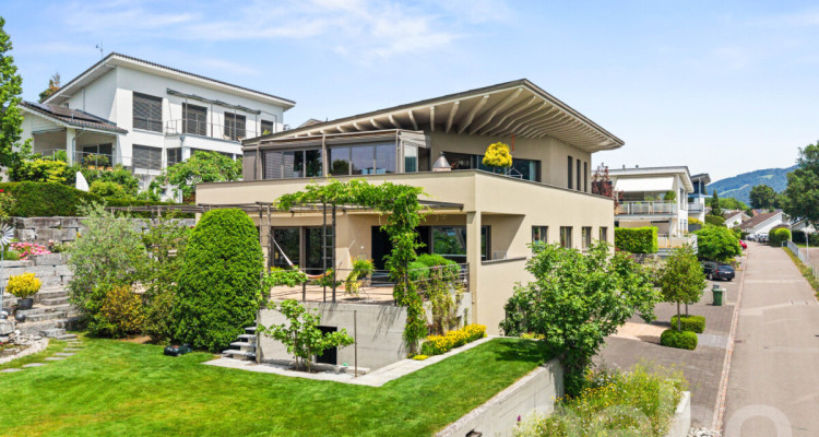 Exklusive Villa mit Wellnessbereich und Panorama-Aussicht image 12