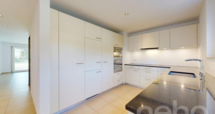 Gepflegte 3.5-Zimmerwohnung mit sonnigem Sitzplatz image 5