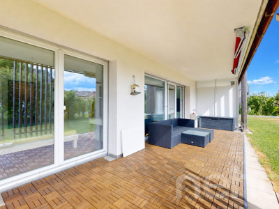 Erstklassige 3.5-Zimmer-Gartenwohnung image 2