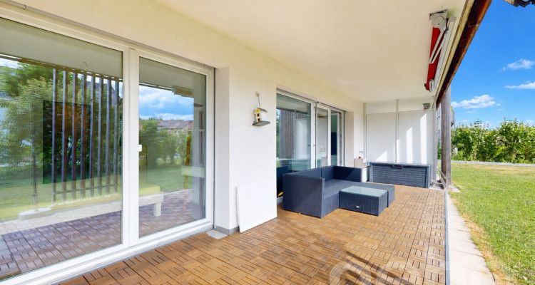Erstklassige 3.5-Zimmer-Gartenwohnung image 2