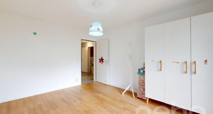 Erstklassige 3.5-Zimmer-Gartenwohnung image 7