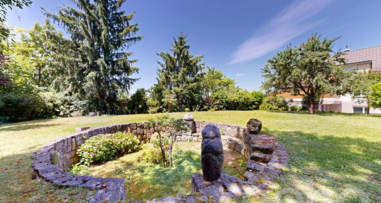 Grosszügiges 7.5-Zimmer-Einfamilienhaus mit Gartenidylle in Dornach image 3