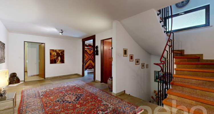 Grosszügiges 7.5-Zimmer-Einfamilienhaus mit Gartenidylle in Dornach image 4