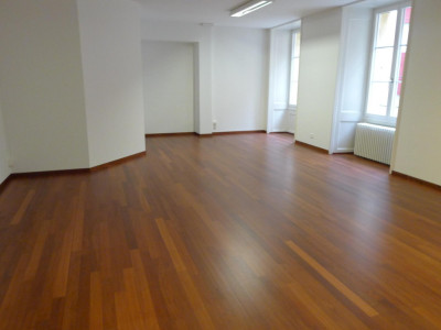Grande surface de bureau modulable en centre ville image 1