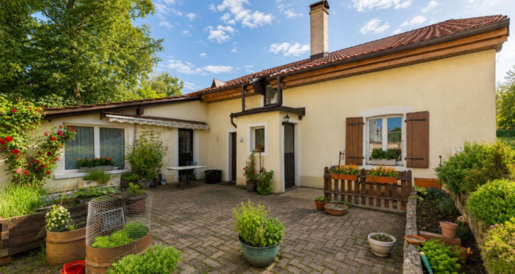 Maison familiale de 125 m² avec jardin image 1