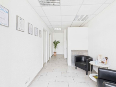 Büro / Arztpraxis in Schlieren image 3