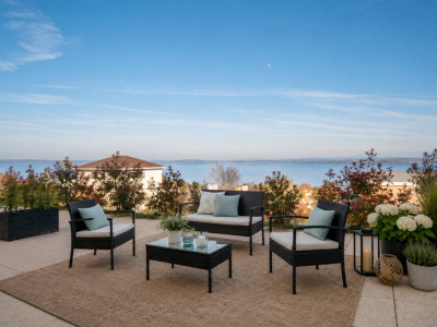 Vue imprenable sur le lac image 1