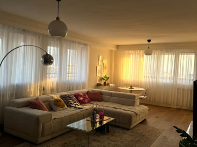 Exceptionnel appartement en attique de 4,5 pièces à Genève ✨ image 1