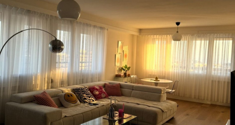 Exceptionnel appartement en attique de 4,5 pièces à Genève ✨ image 1