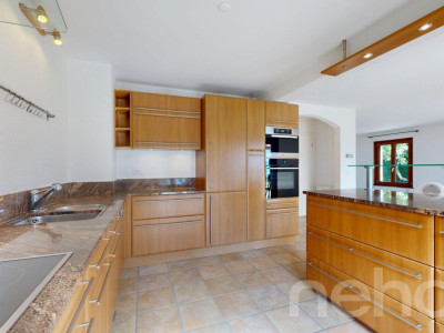 Maison individuelle avec véranda et vue panoramique ! image 2