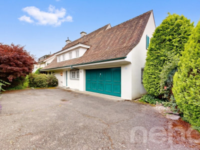 Familienvilla mit Traumgarten und einzigartigem Entwicklungspotenzial image 1