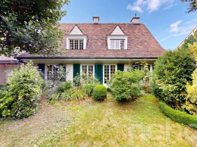 Familienvilla mit Traumgarten und einzigartigem Entwicklungspotenzial image 12
