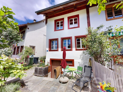 Lichtdurchflutetes 5.5-Zimmer-Haus mit viel Platz in Mettmenstetten image 1