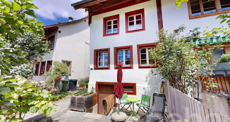 Lichtdurchflutetes 5.5-Zimmer-Haus mit viel Platz in Mettmenstetten image 1