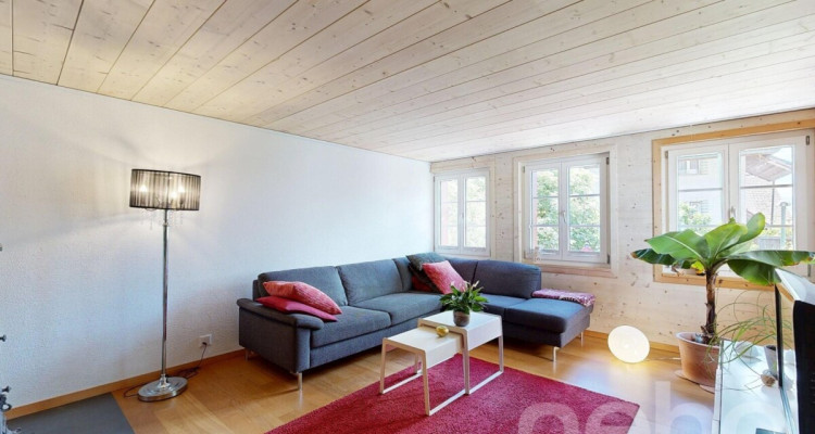 Lichtdurchflutetes 5.5-Zimmer-Haus mit viel Platz in Mettmenstetten image 3