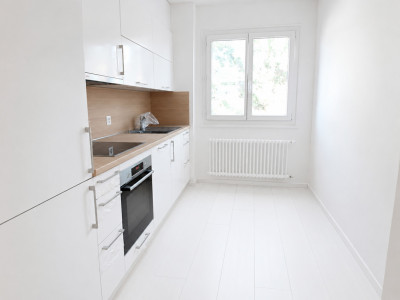 À louer sans place de parc ! – 4 pièces rénové au 1er étage à Pully image 3