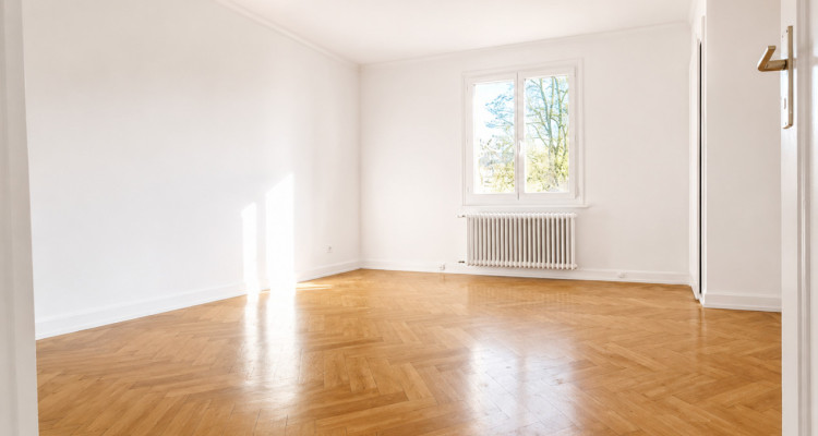 À louer sans place de parc ! – 4 pièces rénové au 1er étage à Pully image 4