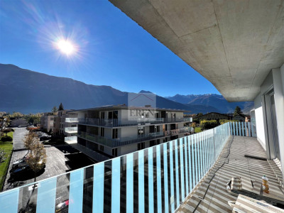 Spacieux attique 4,5p récent et moderne de 150 m2 sud-ouest avec finition de qualité au centre de Fully image 12