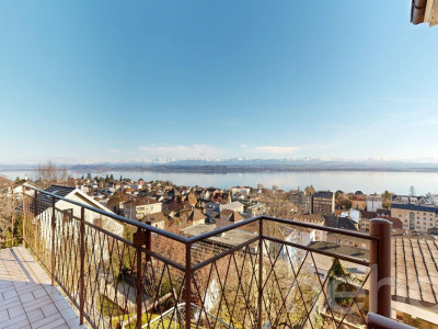 Rare sur le marché: maison individuelle avec vue lac panoramique image 9